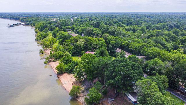 1135 Tenne-Vue Drive, Paducah, KY 42003