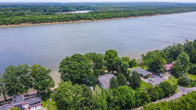 1135 Tenne-Vue Drive, Paducah, KY 42003
