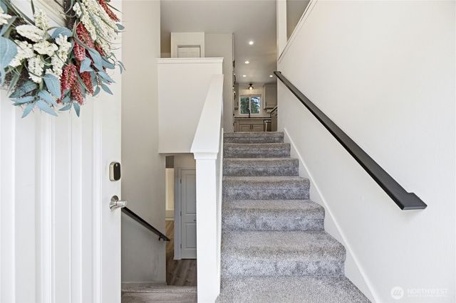 16008 120th Avenue E, Puyallup, WA 98374