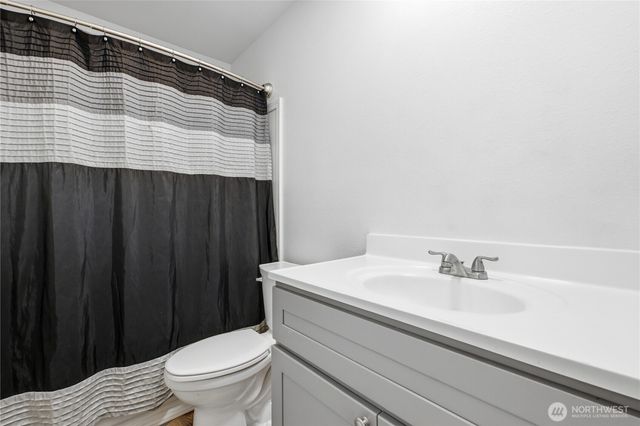 16008 120th Avenue E, Puyallup, WA 98374