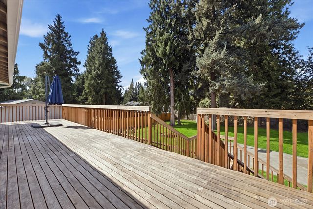 16008 120th Avenue E, Puyallup, WA 98374