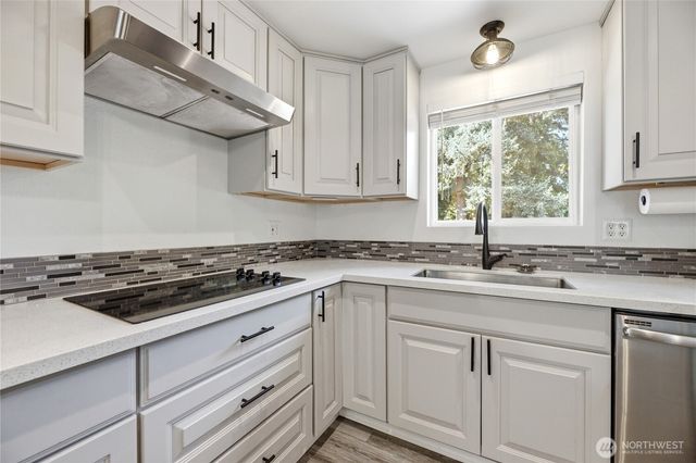 16008 120th Avenue E, Puyallup, WA 98374