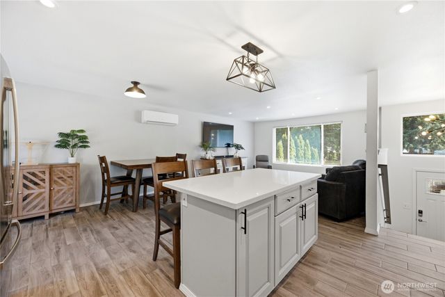 16008 120th Avenue E, Puyallup, WA 98374