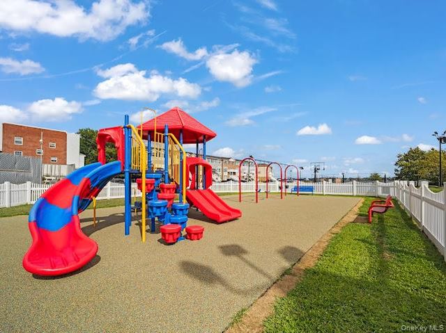 130 Heron Lane 358, Bronx, NY 10473