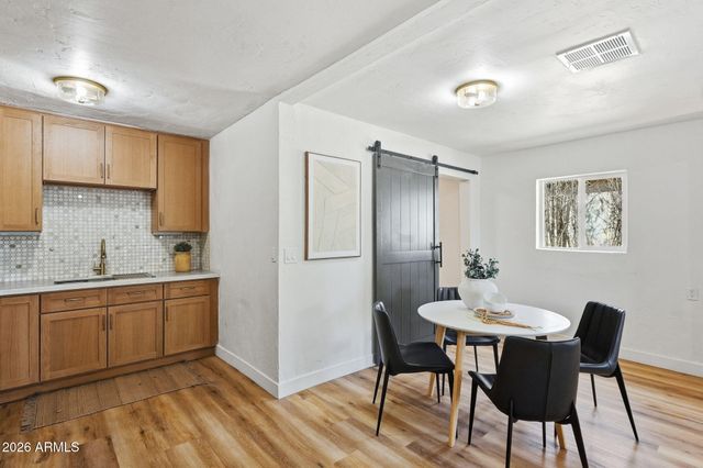 1006 E Weldon Avenue, Phoenix, AZ 85014