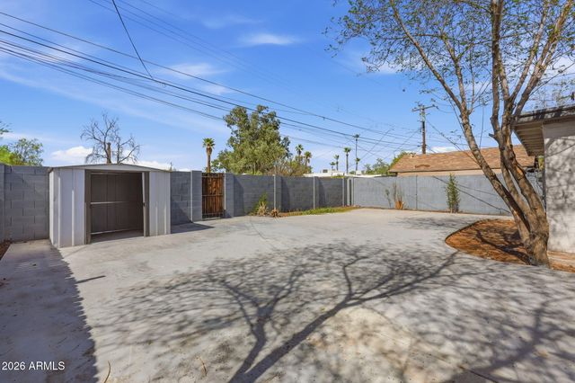 1006 E Weldon Avenue, Phoenix, AZ 85014