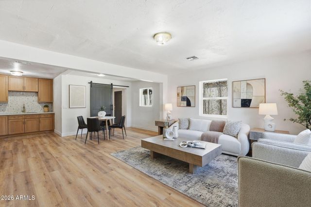 1006 E Weldon Avenue, Phoenix, AZ 85014