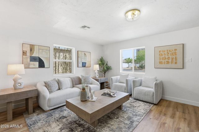 1006 E Weldon Avenue, Phoenix, AZ 85014