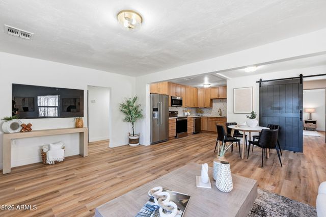 1006 E Weldon Avenue, Phoenix, AZ 85014