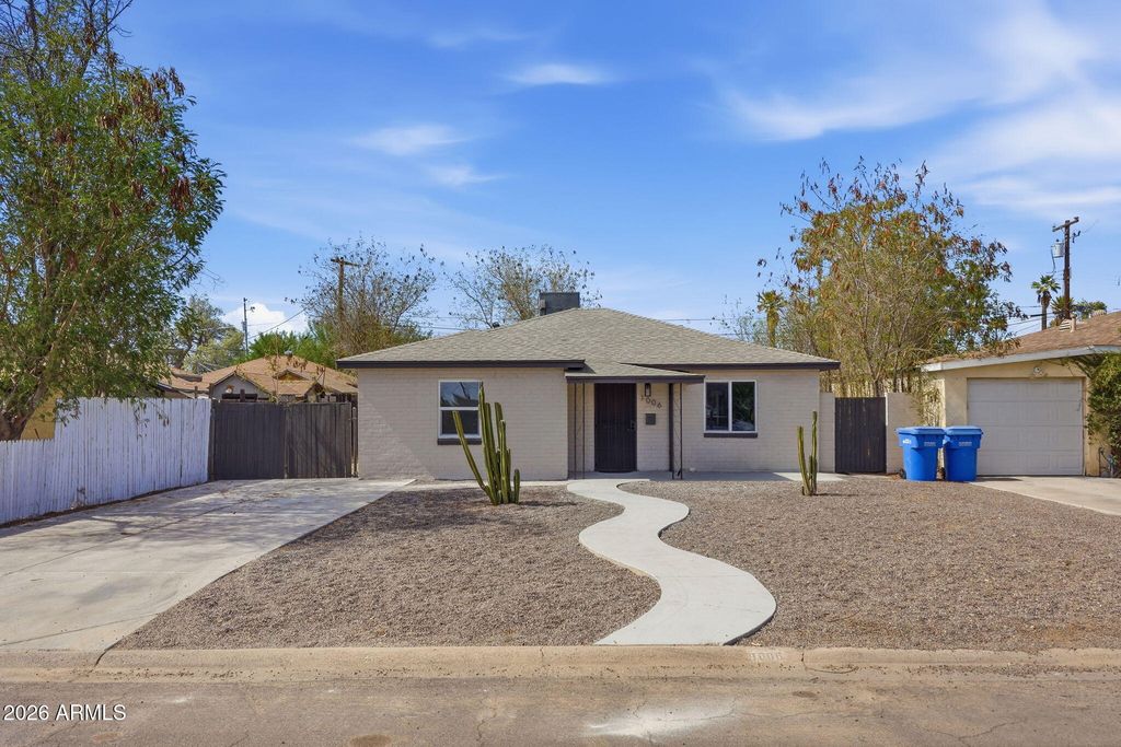 1006 E Weldon Avenue, Phoenix, AZ 85014