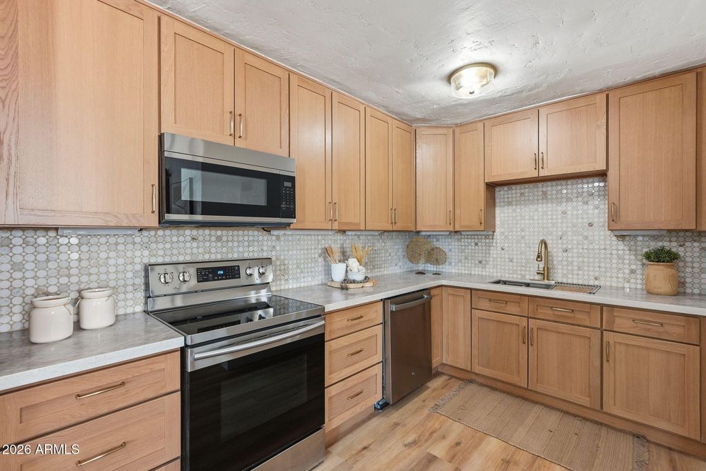 1006 E Weldon Avenue, Phoenix, AZ 85014 — photo 2