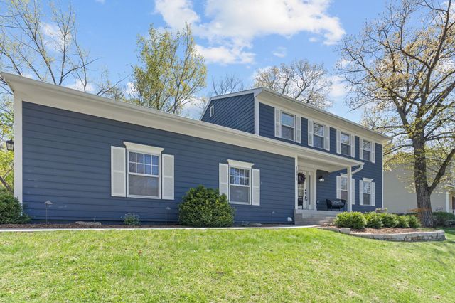 1371 Woodland Drive SW, Rochester, MN 55902