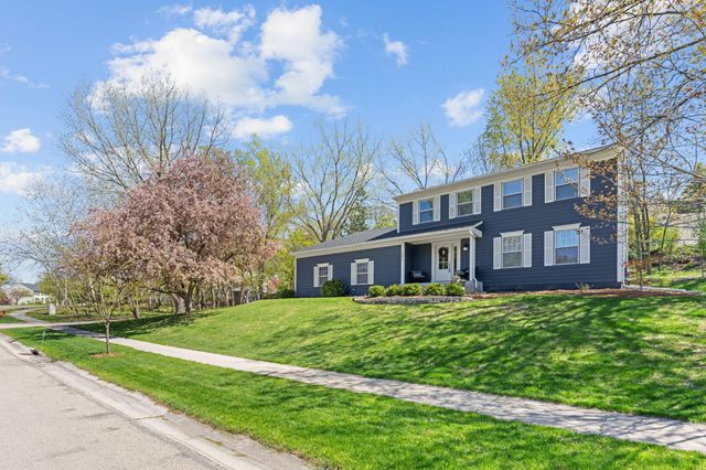 1371 Woodland Drive SW, Rochester, MN 55902