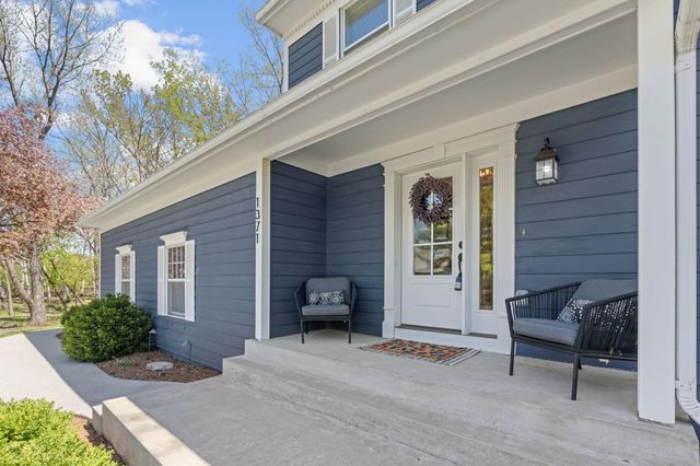 1371 Woodland Drive SW, Rochester, MN 55902