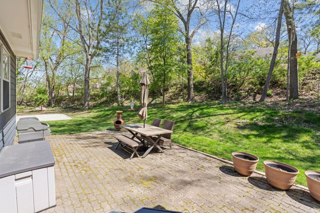 1371 Woodland Drive SW, Rochester, MN 55902