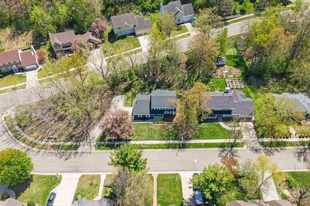 1371 Woodland Drive SW, Rochester, MN 55902