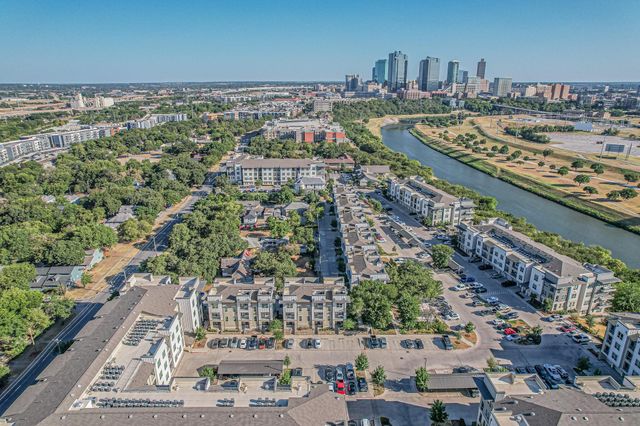 930 Samuels Avenue, Fort Worth, TX 76102