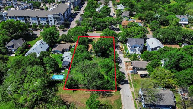 930 Samuels Avenue, Fort Worth, TX 76102