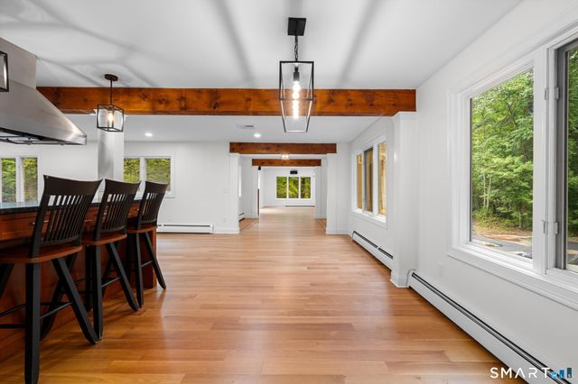 20 Morris Road, Woodbridge, CT 06525