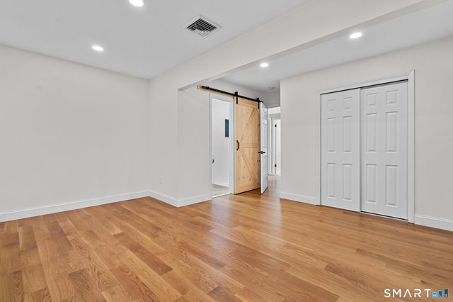 20 Morris Road, Woodbridge, CT 06525