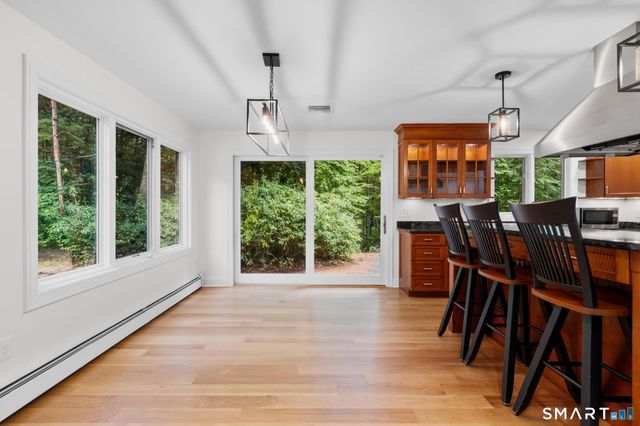 20 Morris Road, Woodbridge, CT 06525