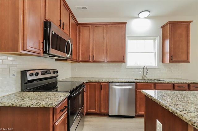 719 Blue Lake Drive, Mebane, NC 27302