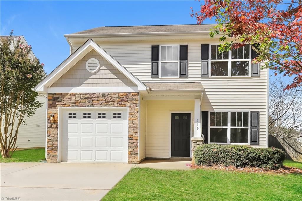 719 Blue Lake Drive, Mebane, NC 27302