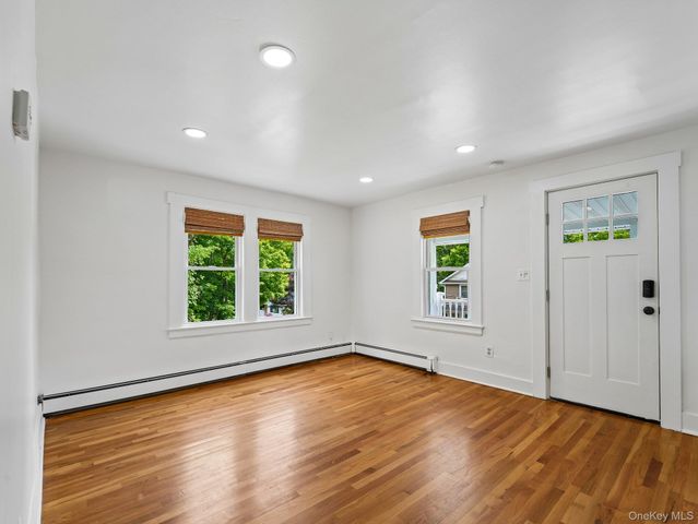 27 Boulder Avenue, Hillburn, NY 10931