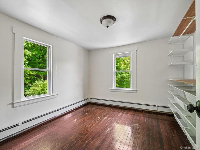 27 Boulder Avenue, Hillburn, NY 10931