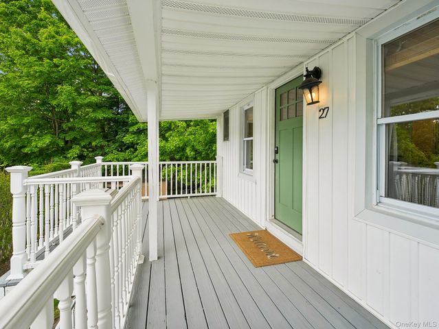 27 Boulder Avenue, Hillburn, NY 10931