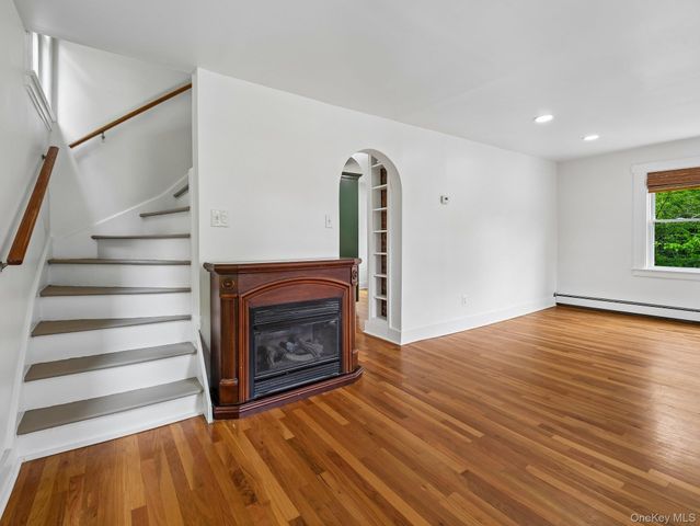 27 Boulder Avenue, Hillburn, NY 10931