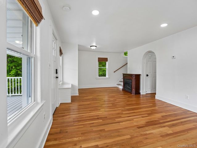 27 Boulder Avenue, Hillburn, NY 10931