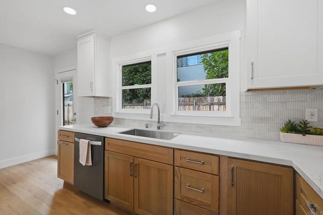 4208 34th St, San Diego, CA 92104