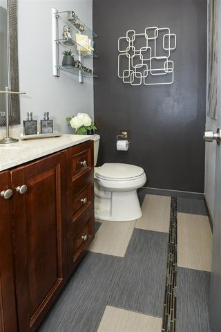 3242 Salem Drive, Rochester Hills, MI 48306