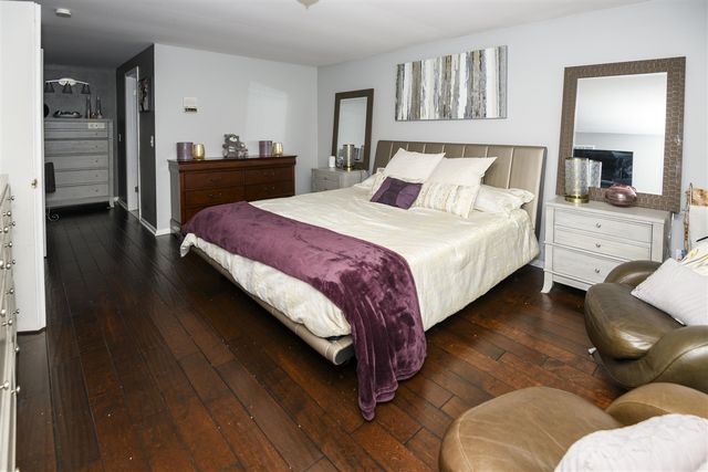 3242 Salem Drive, Rochester Hills, MI 48306