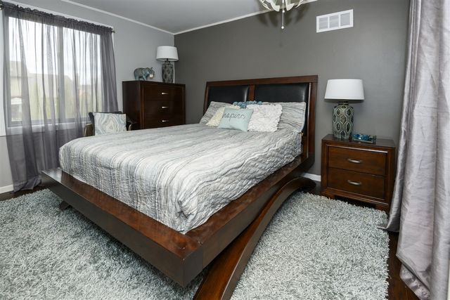 3242 Salem Drive, Rochester Hills, MI 48306