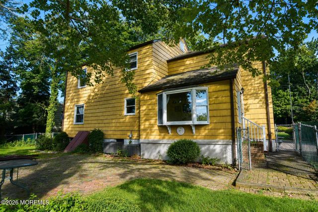 147 New Monmouth Road, New Monmouth, NJ 07748