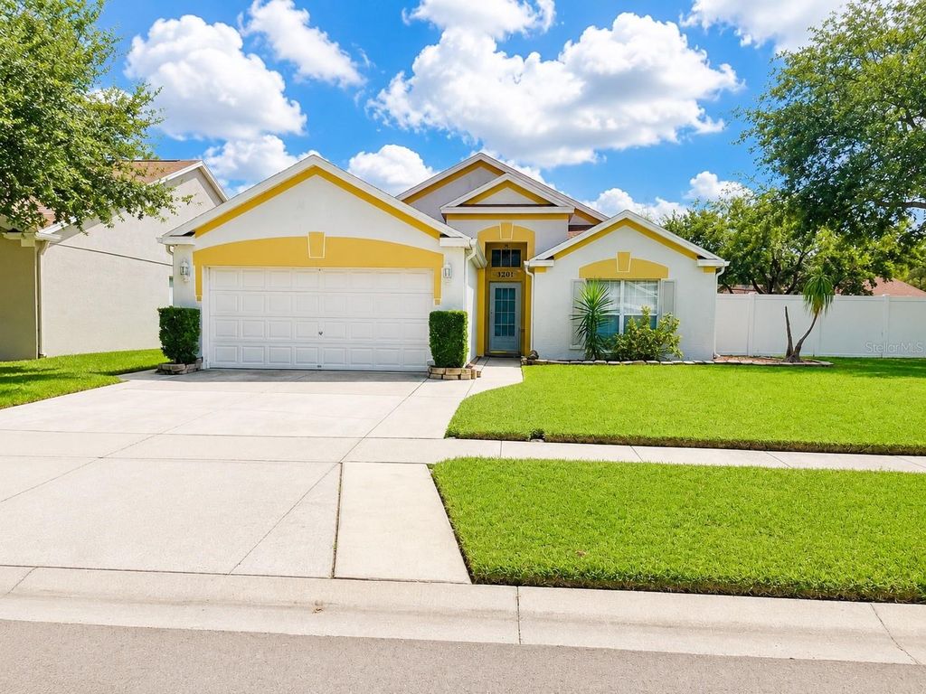 4201 PINE ISLE DRIVE, Lutz, FL 33558
