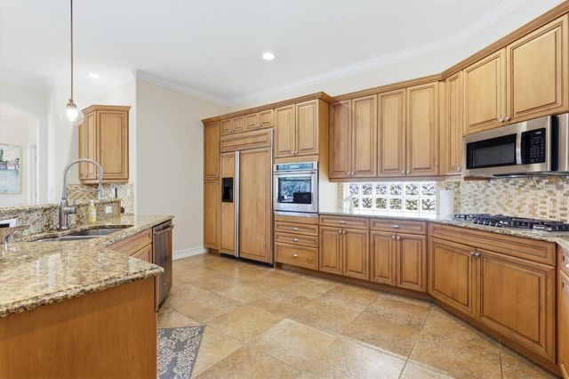 113 PORTOFINO DRIVE, North Venice, FL 34275