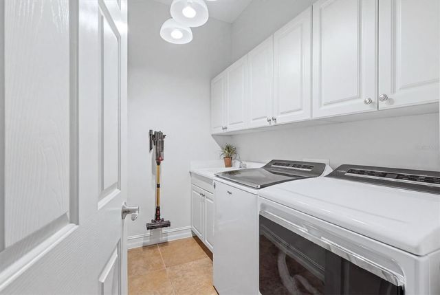 113 PORTOFINO DRIVE, North Venice, FL 34275