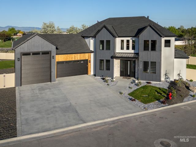 1590 N Watershed Ln, Star, ID 83669
