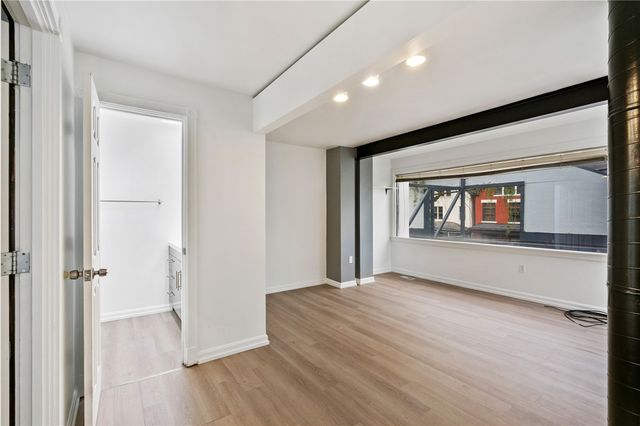 675 College St A, Shadyside, PA 15232