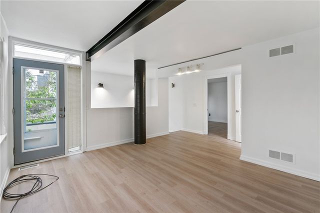 675 College St A, Shadyside, PA 15232