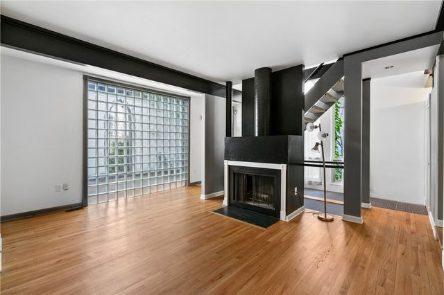 675 College St A, Shadyside, PA 15232