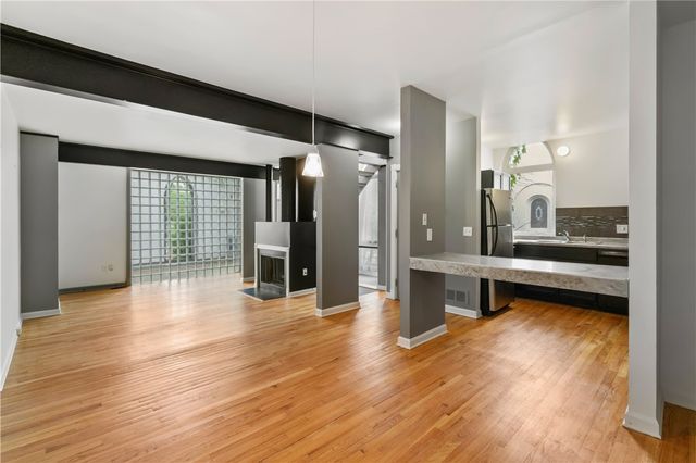 675 College St A, Shadyside, PA 15232