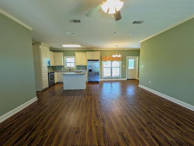 314 Margaret Ave., Petal, MS 39465