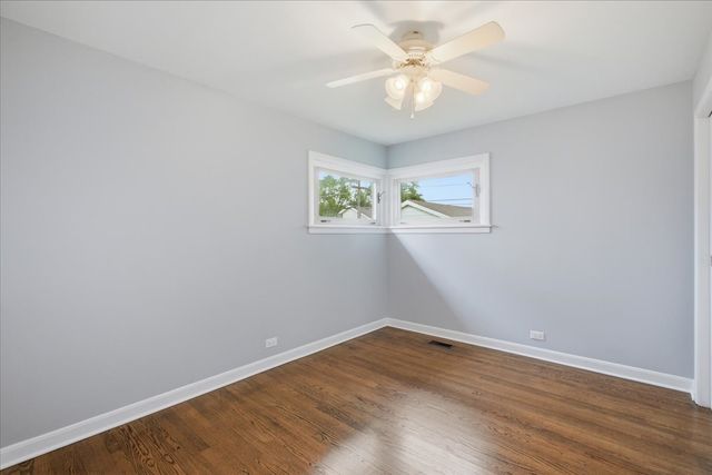 6936 W Oakton Court, Niles, IL 60714
