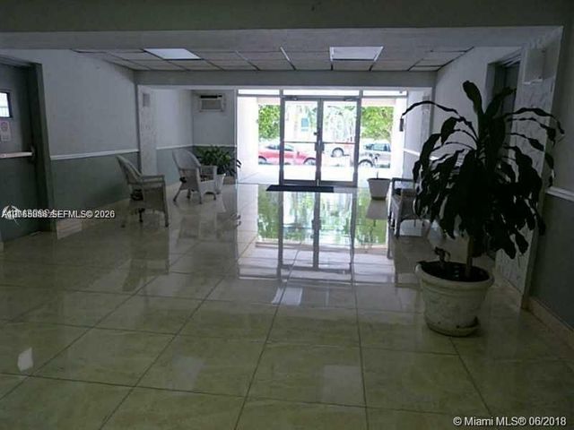 7705 Abbott Avenue 304, Miami Beach, FL 33141