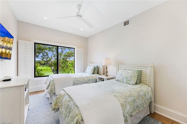 6770 Pelican Bay BLVD E 242, Naples, FL 34108