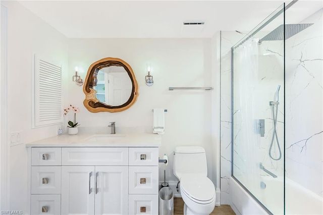 6770 Pelican Bay BLVD E 242, Naples, FL 34108